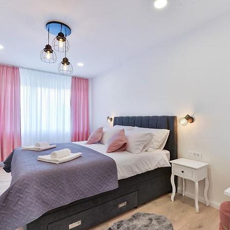 Zara Lumina Apartment Екстер'єр фото