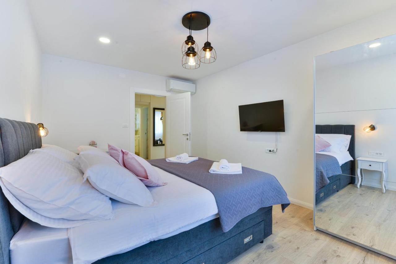 Zara Lumina Apartment Екстер'єр фото