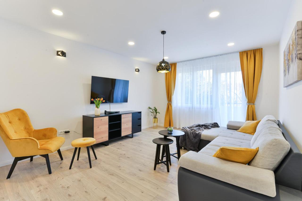 Zara Lumina Apartment Екстер'єр фото