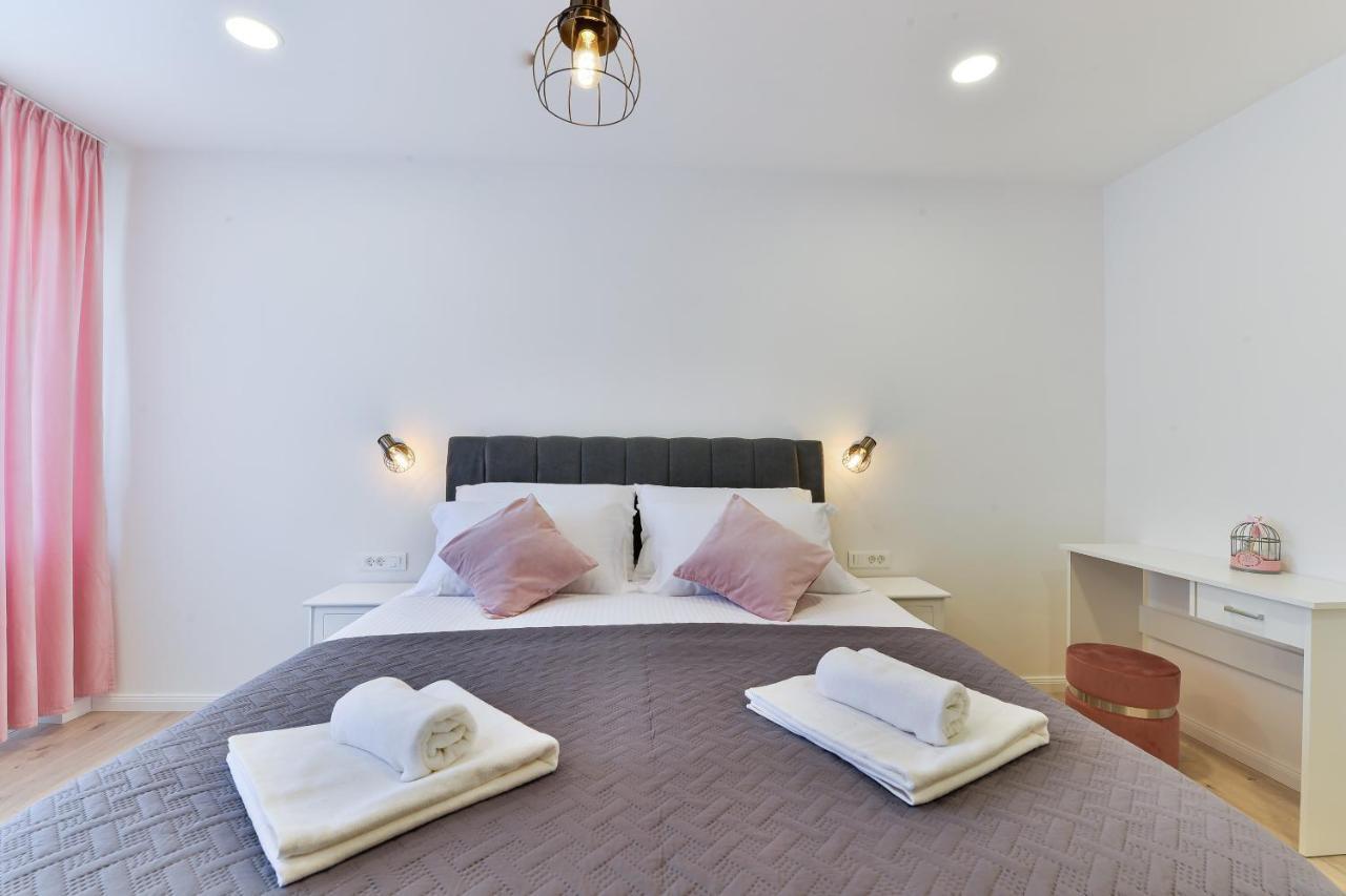 Zara Lumina Apartment Екстер'єр фото